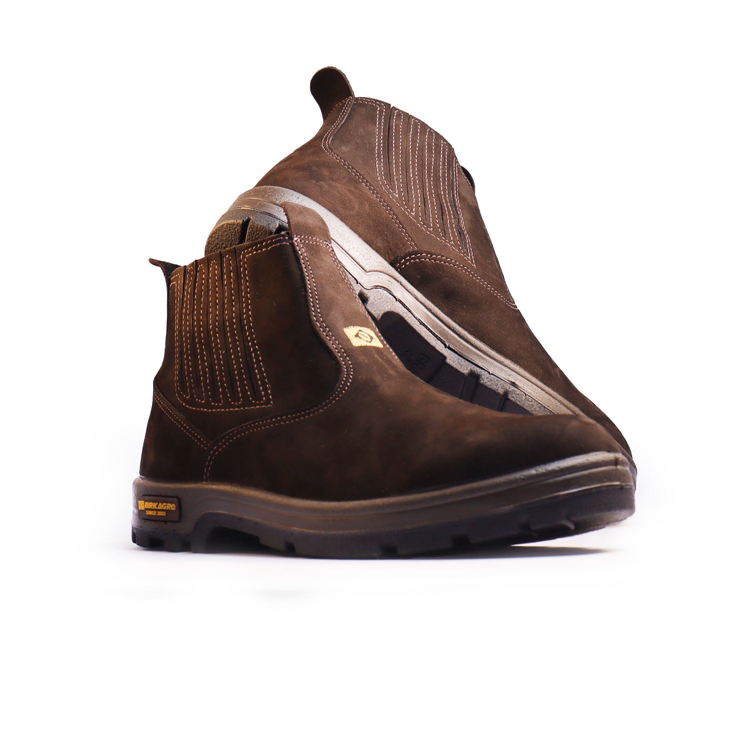 Botas de couro marrom chocolate com design robusto e costura reforçada para trabalho